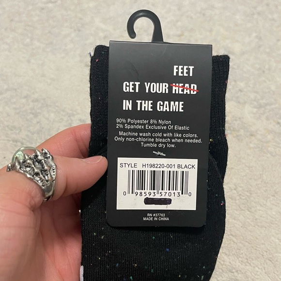 Brand New Unisex One Size Into Socks Spotted LVE Socks In Black With Pizza Print - Picture 5 of 7